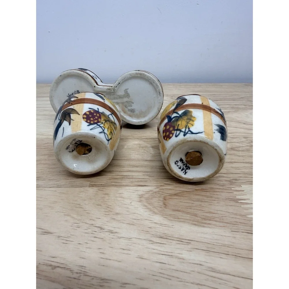 Vintage 60s NASCO Japan‎ Hand Painted Ceramic Salt & Pepper Shakers Caddy #16